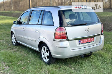 Минивэн Opel Zafira 2006 в Лубнах