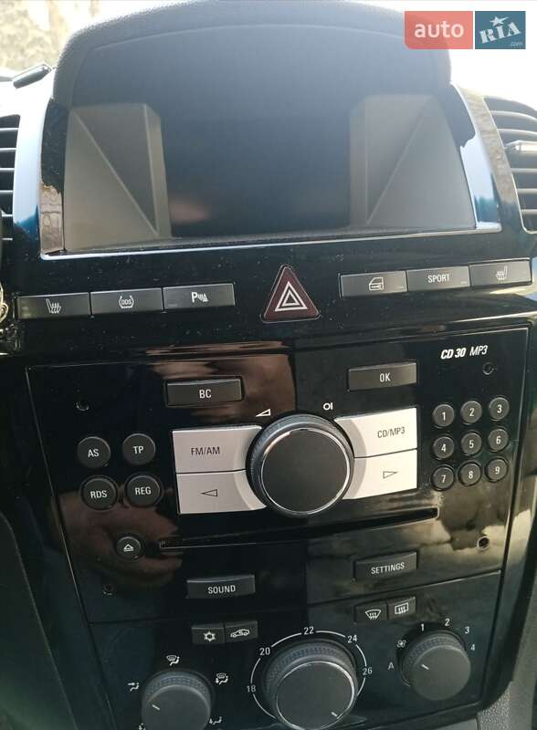 Минивэн Opel Zafira 2011 в Виннице