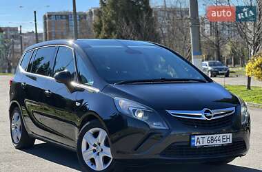 Минивэн Opel Zafira 2014 в 