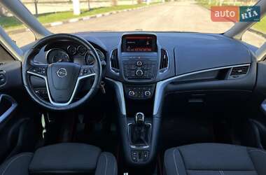 Минивэн Opel Zafira 2014 в 