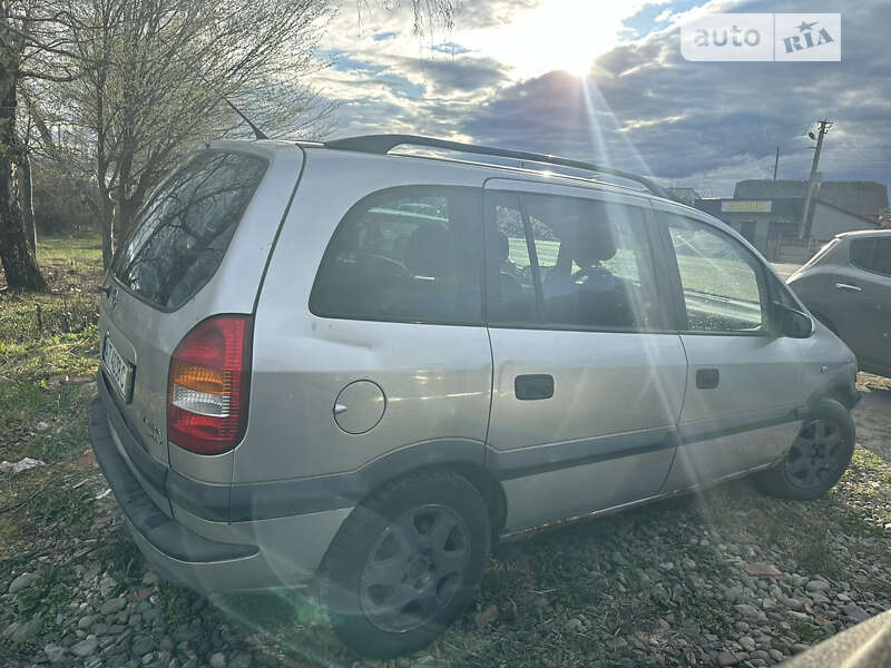 Мінівен Opel Zafira 2000 в Івано-Франківську
