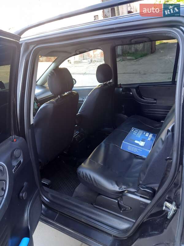 Минивэн Opel Zafira 2003 в Городенке