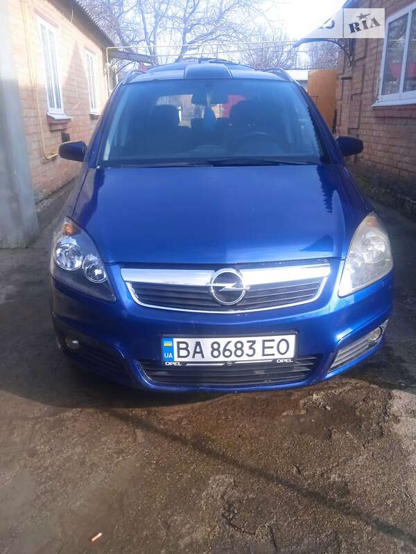 Мінівен Opel Zafira 2007 в Кропивницькому