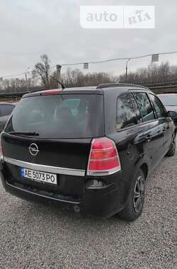Минивэн Opel Zafira 2006 в Каменском