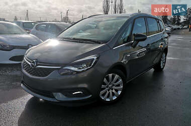 Минивэн Opel Zafira 2017 в 