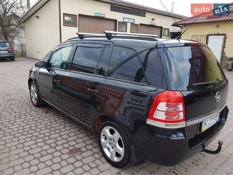 Мінівен Opel Zafira 2008 в Бродах