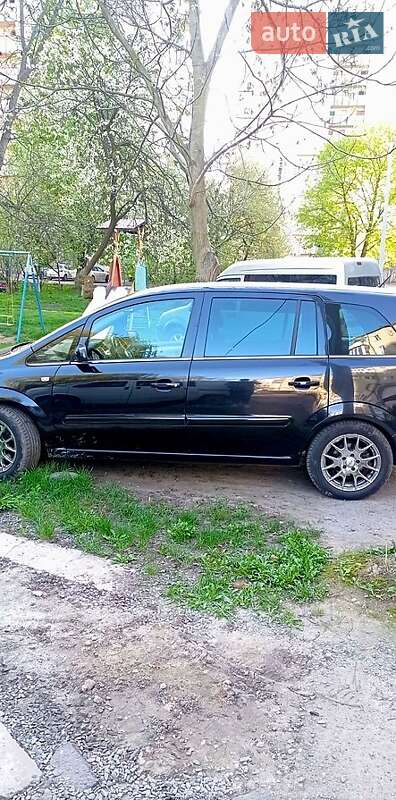 Мінівен Opel Zafira 2008 в Рівному