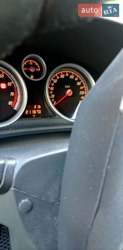 Мінівен Opel Zafira 2008 в Рівному