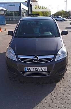 Минивэн Opel Zafira 2009 в Луцке