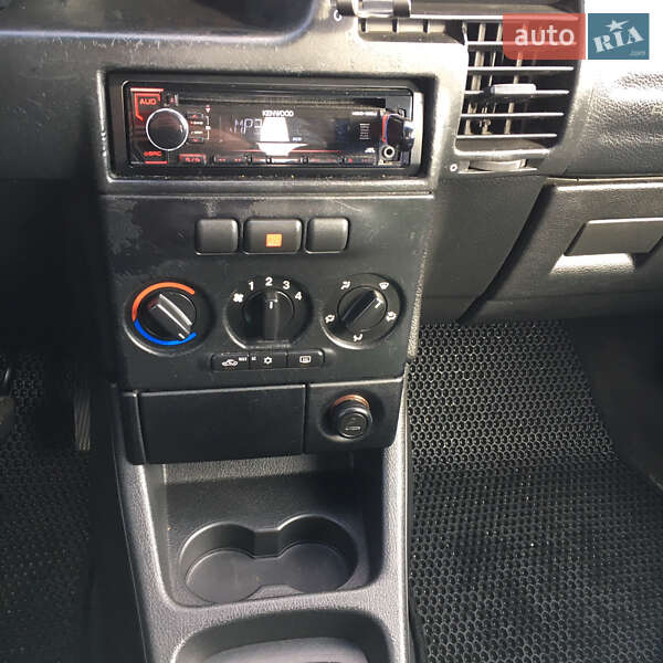 Минивэн Opel Zafira 2001 в Ивано-Франковске