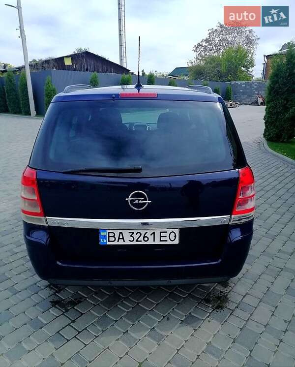 Минивэн Opel Zafira 2008 в Кропивницком