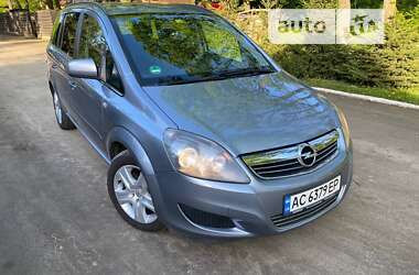 Минивэн Opel Zafira 2010 в Гайсине