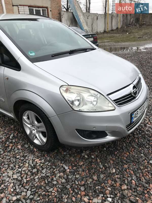 Мінівен Opel Zafira 2009 в Вінниці