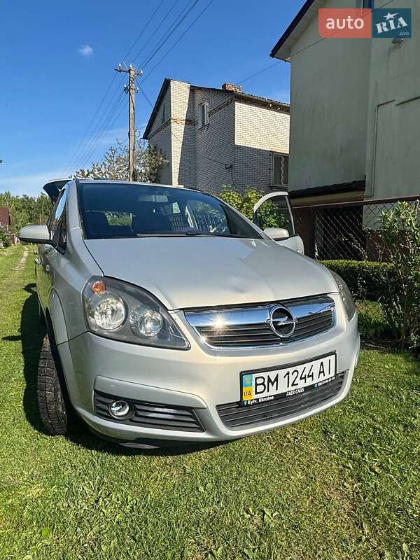 Мінівен Opel Zafira 2008 в Києві