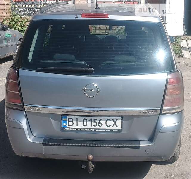 Минивэн Opel Zafira 2006 в Полтаве