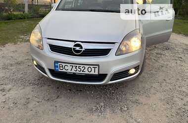 Мінівен Opel Zafira 2007 в Радехові