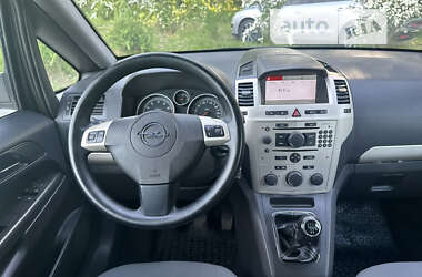 Минивэн Opel Zafira 2009 в Полтаве