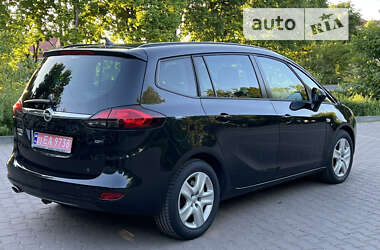 Мікровен Opel Zafira 2015 в Миргороді