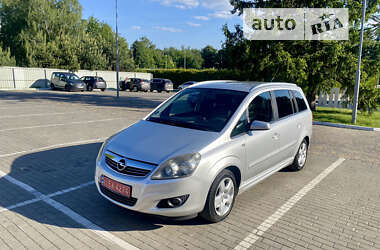 Минивэн Opel Zafira 2008 в Луцке