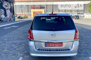 Минивэн Opel Zafira 2008 в Луцке