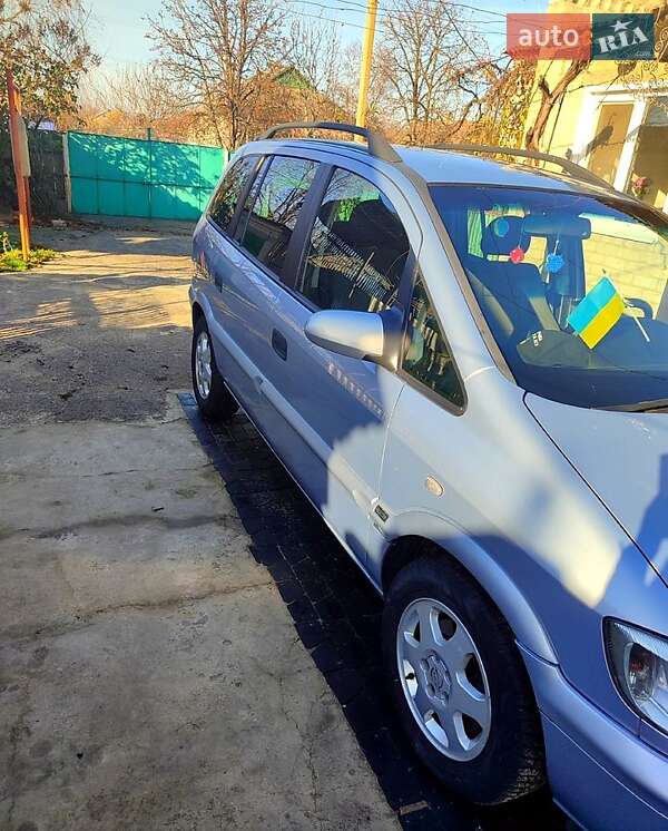 Opel Zafira 2002