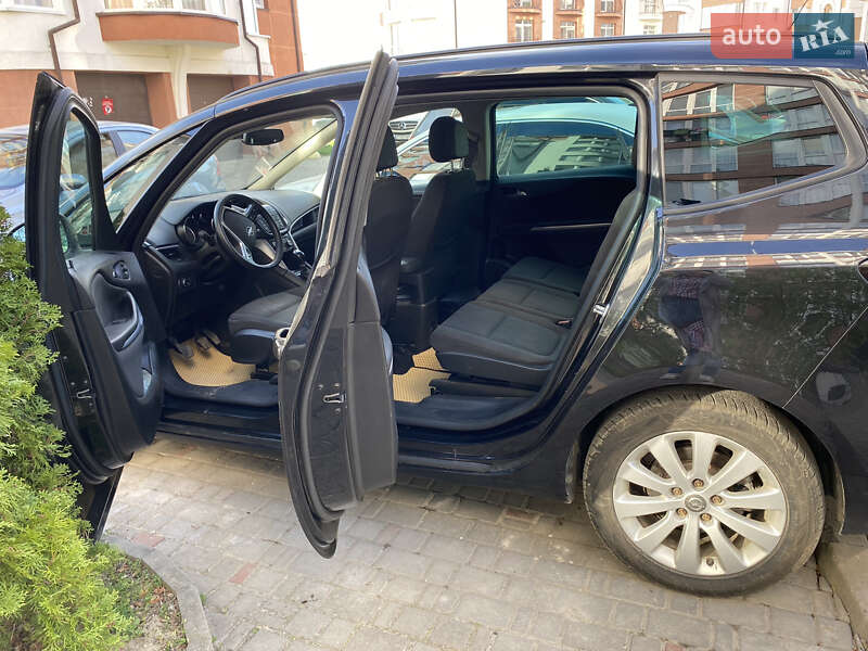 Мінівен Opel Zafira 2012 в Івано-Франківську