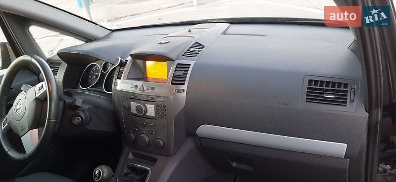 Минивэн Opel Zafira 2006 в Харькове