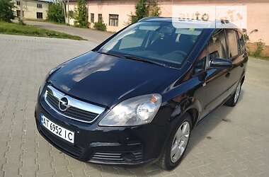 Минивэн Opel Zafira 2006 в Косове