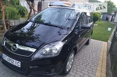 Минивэн Opel Zafira 2006 в Косове