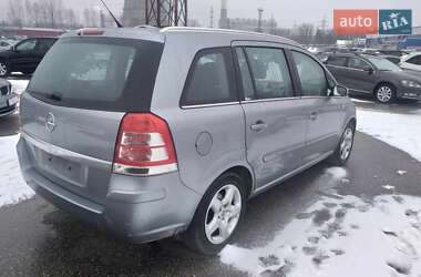 Минивэн Opel Zafira 2009 в 