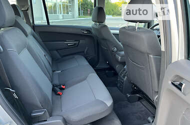 Минивэн Opel Zafira 2010 в Радивилове