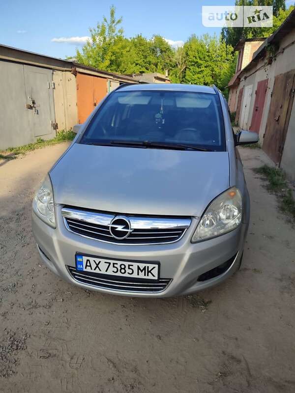 Opel Zafira 2008