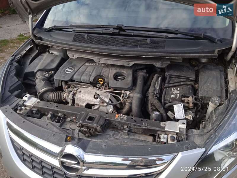 Мінівен Opel Zafira 2016 в Волочиську