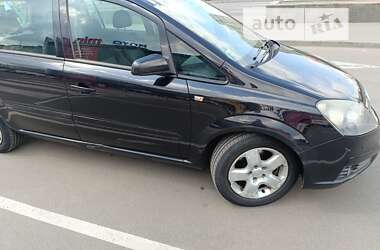 Мінівен Opel Zafira 2005 в Києві