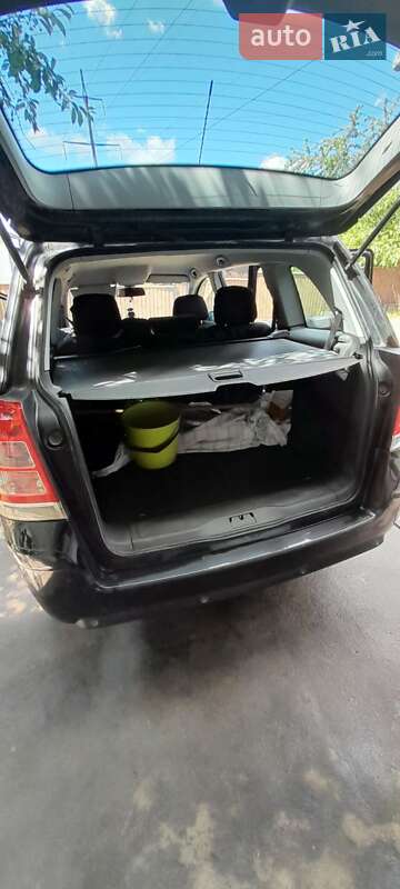 Минивэн Opel Zafira 2013 в Сторожинце