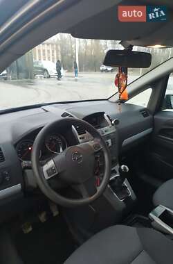 Мінівен Opel Zafira 2007 в Івано-Франківську