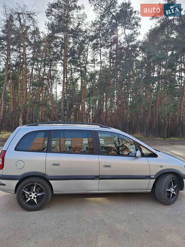 Мінівен Opel Zafira 2004 в Харкові