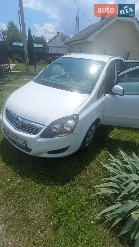 Opel Zafira 2014