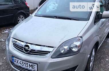 Минивэн Opel Zafira 2011 в Богодухове