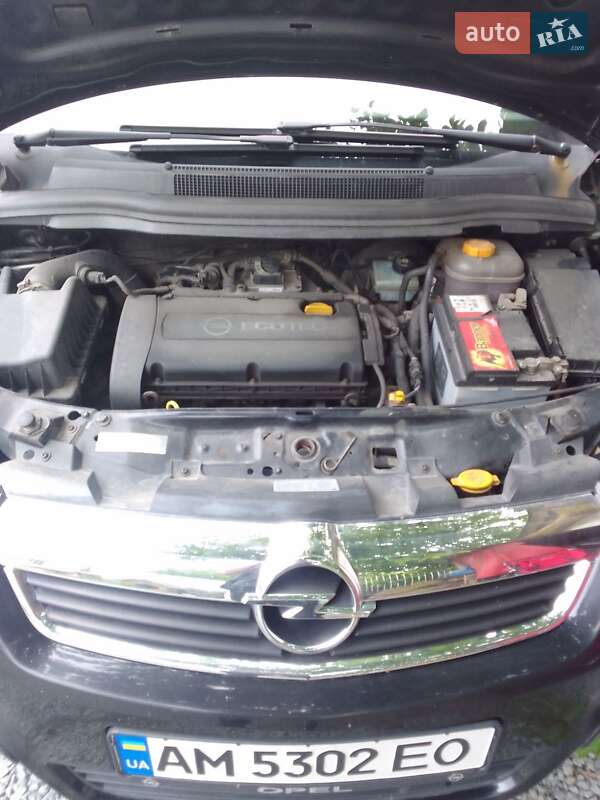 Минивэн Opel Zafira 2007 в Звягеле