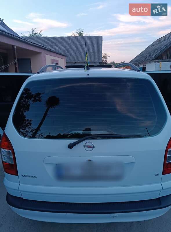 Минивэн Opel Zafira 2004 в Белой Церкви