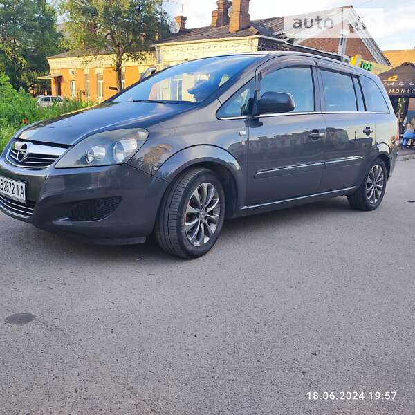 Мінівен Opel Zafira 2010 в Бердичеві