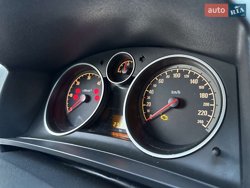 Мінівен Opel Zafira 2009 в Умані