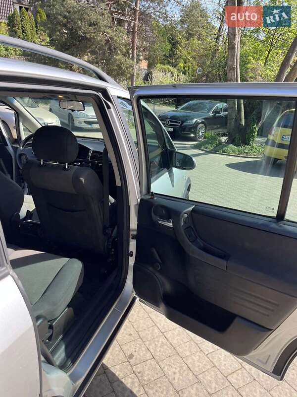 Минивэн Opel Zafira 2003 в Ужгороде фото 16 Минивэн Opel Zafira 2003 в Ужгороде