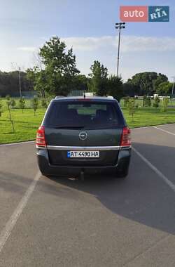 Мінівен Opel Zafira 2009 в Івано-Франківську