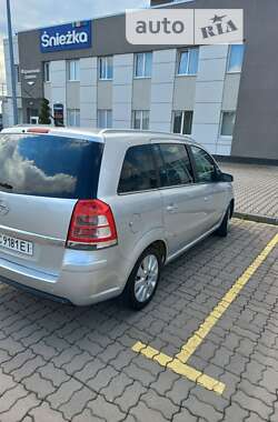 Минивэн Opel Zafira 2008 в Яворове