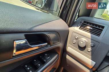 Минивэн Opel Zafira 2008 в 