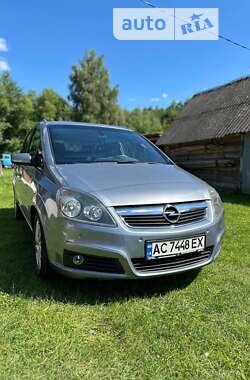 Минивэн Opel Zafira 2007 в Любешове