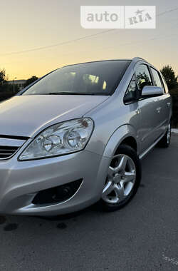 Мінівен Opel Zafira 2009 в Полтаві