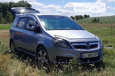 Минивэн Opel Zafira 2006 в Вишневом